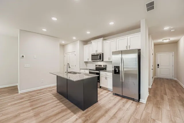 $2,450 | 6376 Sundowner Place, Atlanta, GA 30331