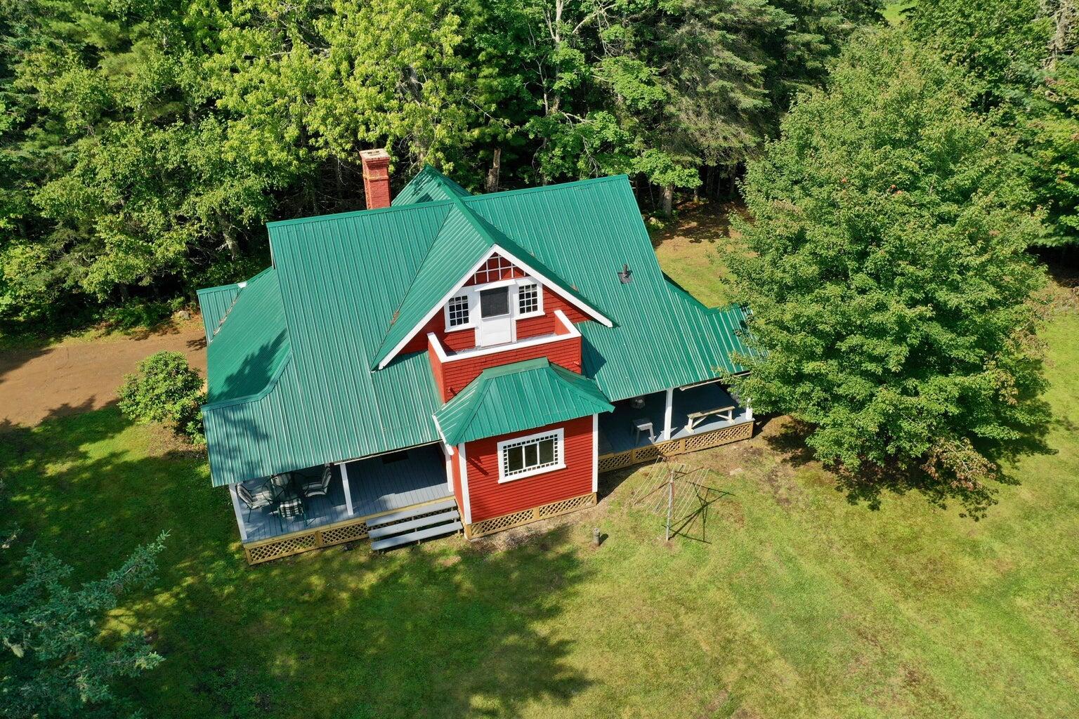 479 Highway 1 Robbinston, ME 04671 - Photo 2 of 54 20230901005300311097000000-o