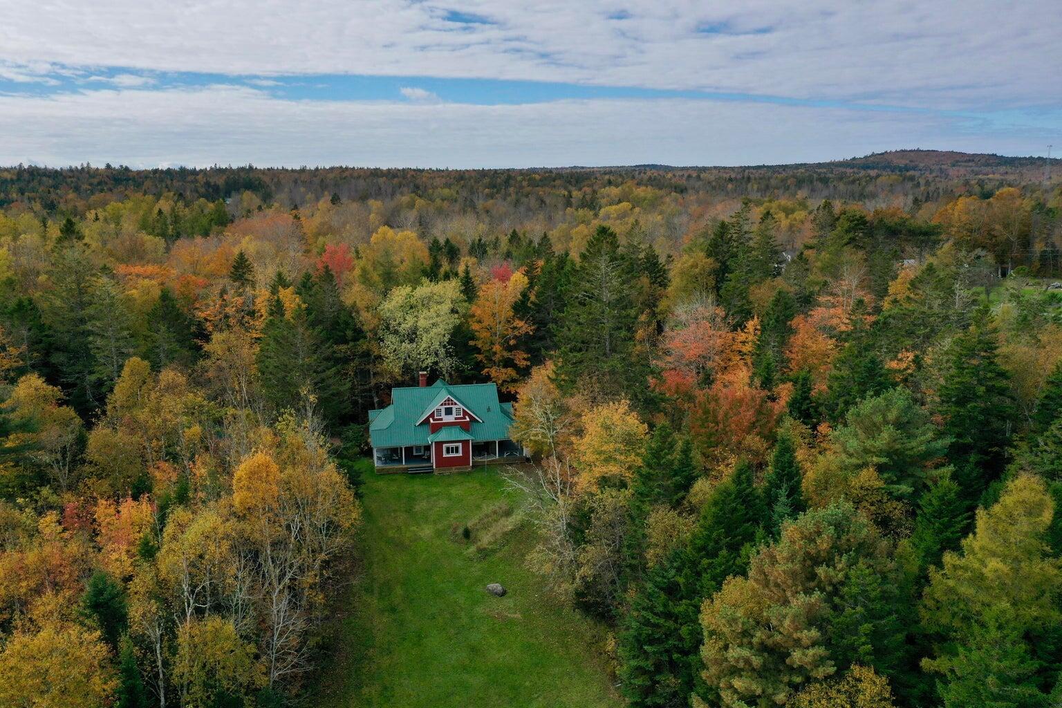 479 Highway 1 Robbinston, ME 04671 - Photo 4 of 54 20231029151357675762000000-o