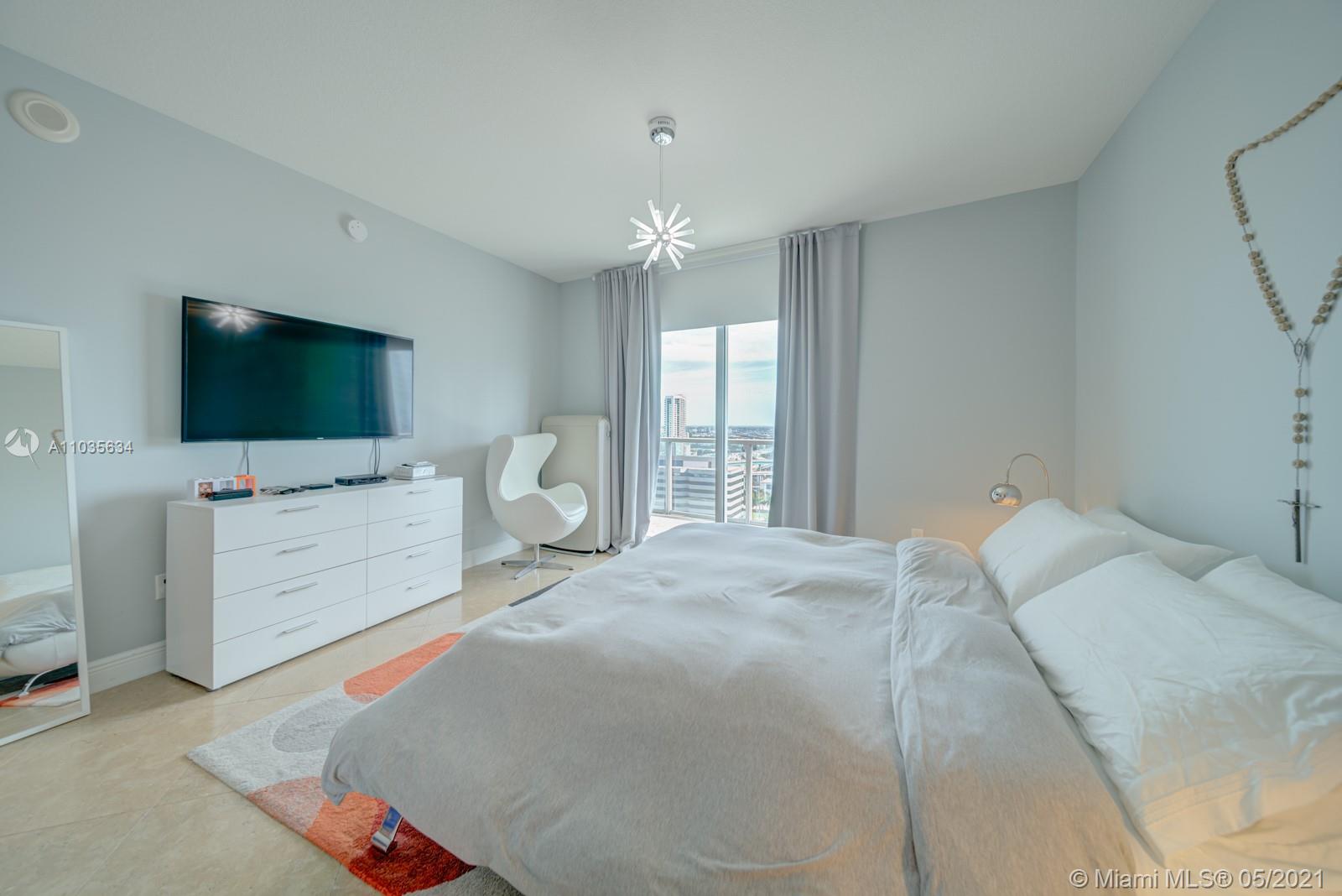 185 Southwest 7th Street, Unit 2003 Miami, FL 33130 - Photo 11 of 22