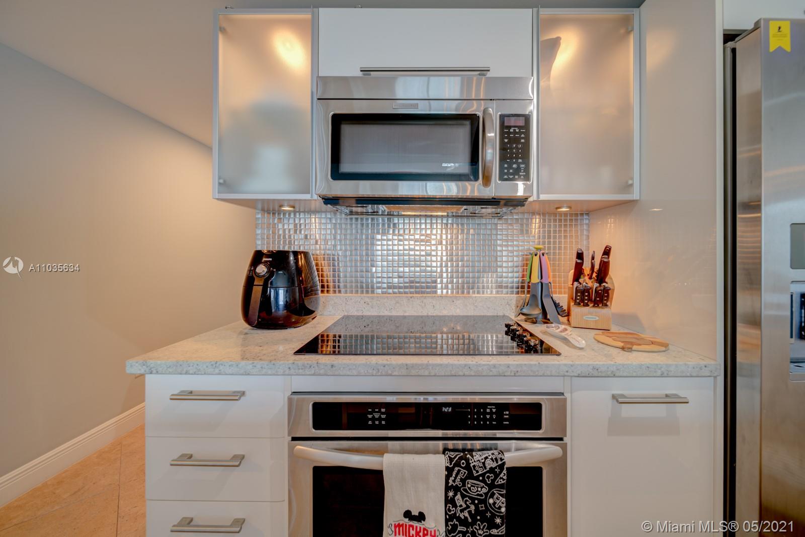 185 Southwest 7th Street, Unit 2003 Miami, FL 33130 - Photo 4 of 22
