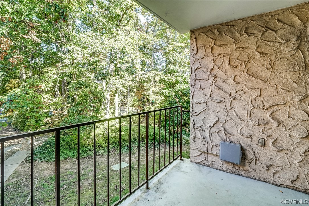 1501 Thistle Road, Unit 103 Henrico, VA 23238 - Photo 25 of 27 a view of a street from a balcony
