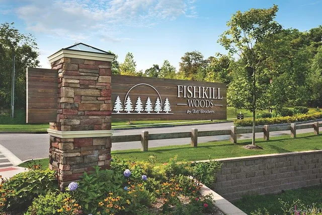 $675,000 | 40 Evan Court, Fishkill, NY 12508
