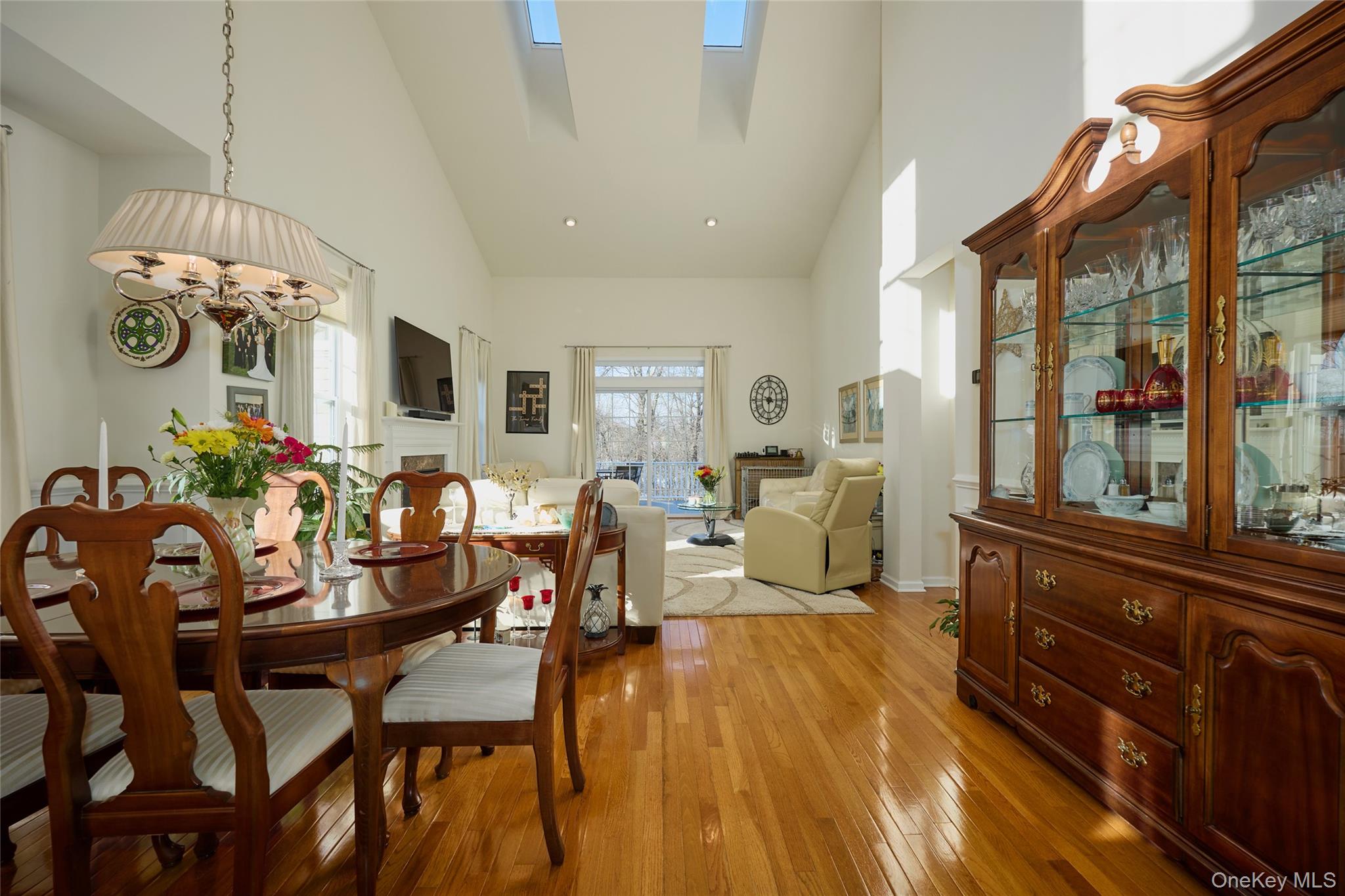 40 Evan Court Fishkill, NY 12508 - Photo 6 of 49