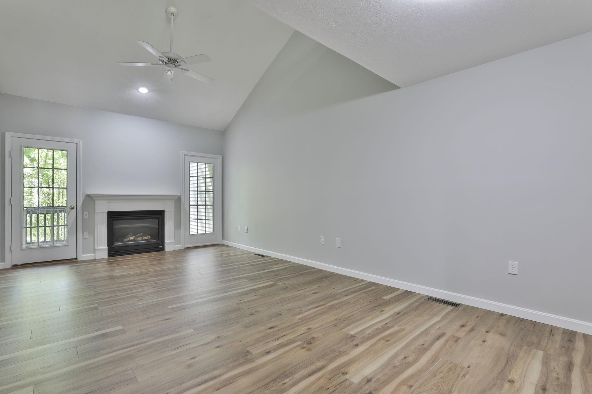 1465 Hooksett Road, Unit 403 Hooksett, NH 03106 - Photo 15 of 34 Gallery Image 15