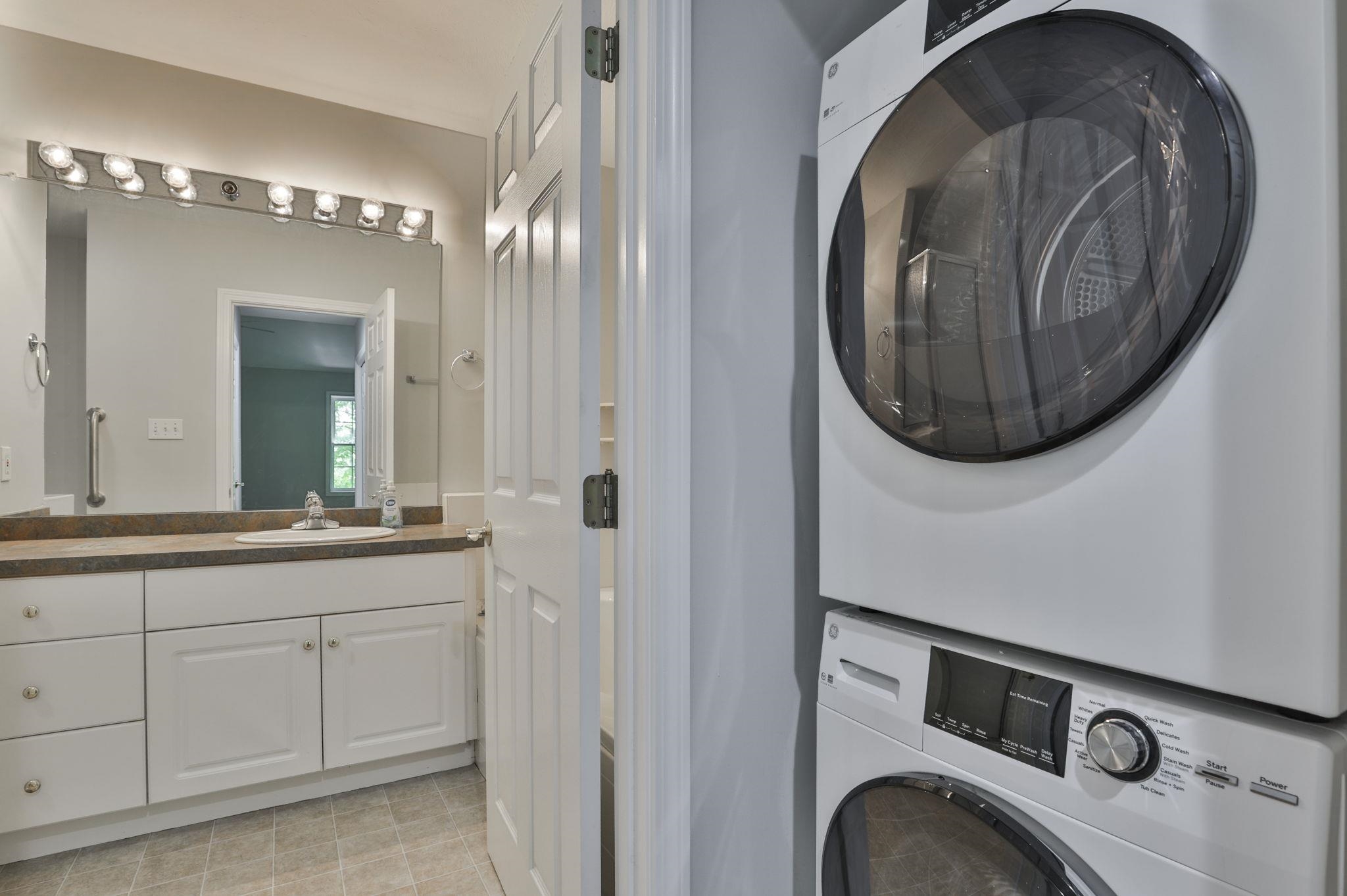 1465 Hooksett Road, Unit 403 Hooksett, NH 03106 - Photo 23 of 34 Gallery Image 23