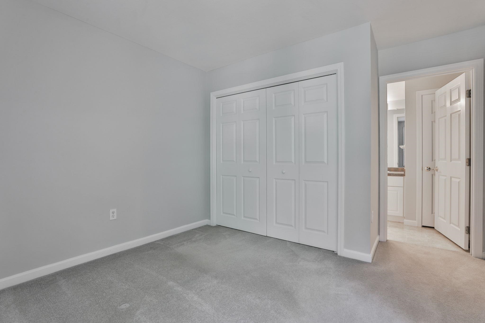 1465 Hooksett Road, Unit 403 Hooksett, NH 03106 - Photo 31 of 34 Gallery Image 31