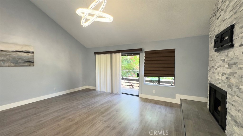 2741 Quail Ridge Circle, Unit 33 Fullerton, CA 92835 - Photo 3 of 24 Light and Bright Living Room