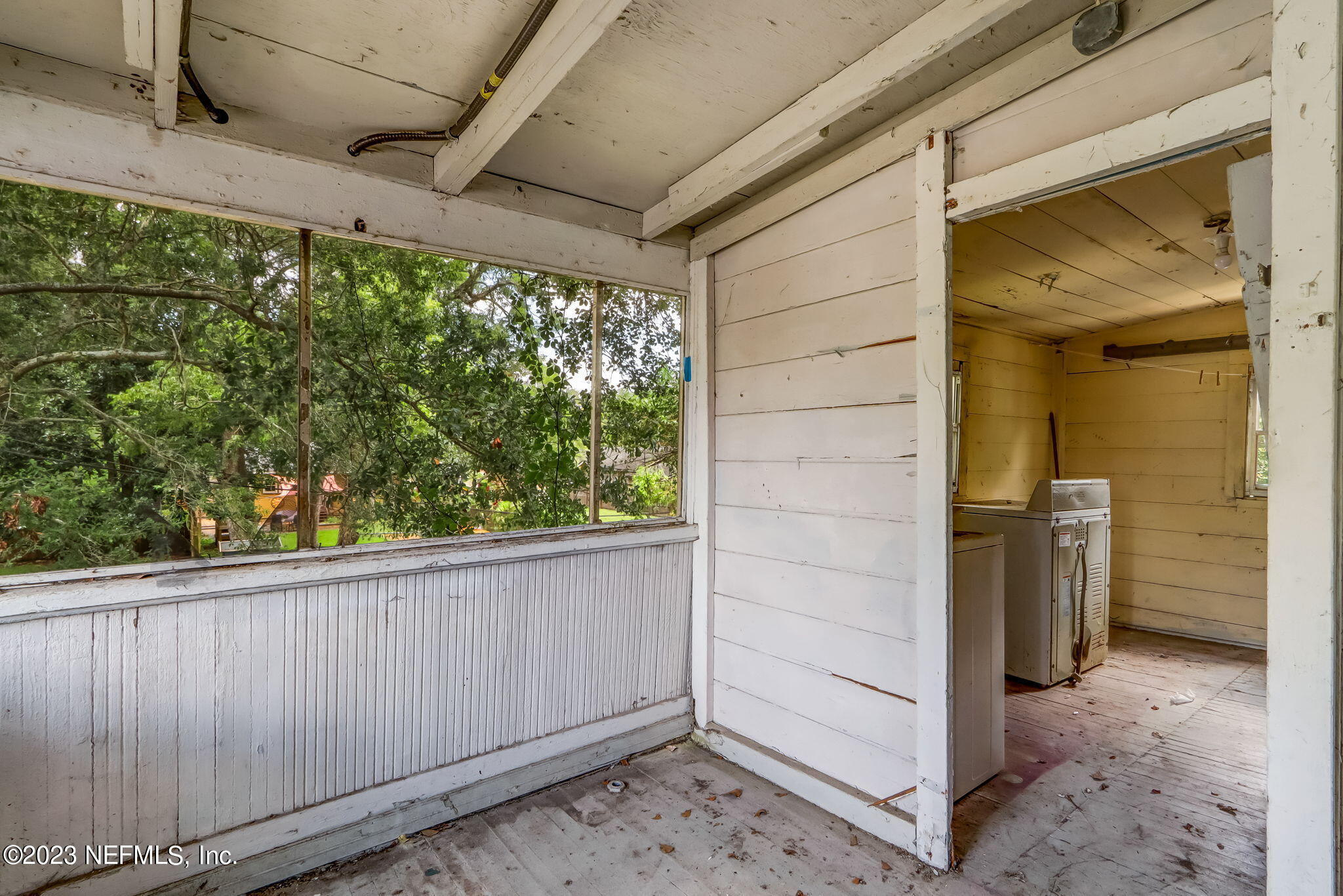 2805 College Street Jacksonville, FL 32205 - Photo 39 of 40 a view of a small space