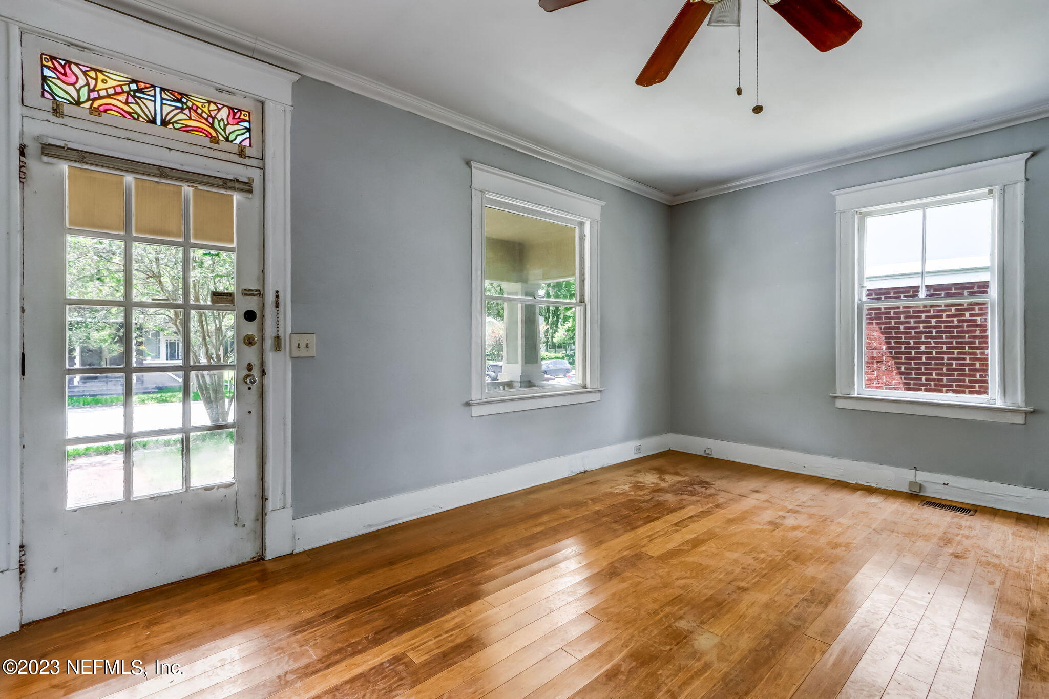 2805 College Street Jacksonville, FL 32205 - Photo 8 of 40 a view of an empty room with a window
