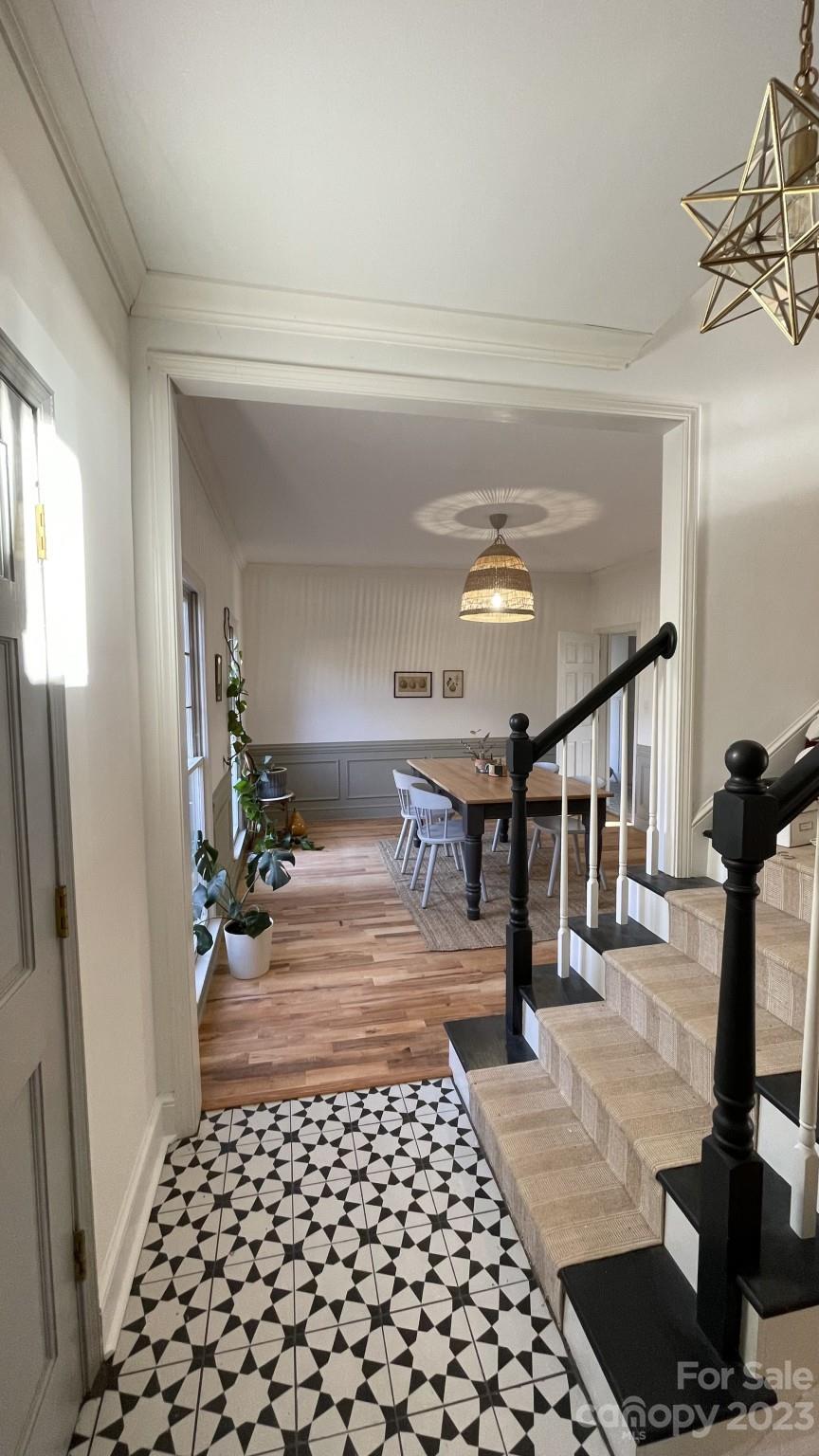 4101 Coleman Drive Charlotte, NC 28215 - Photo 12 of 34 a beautiful room