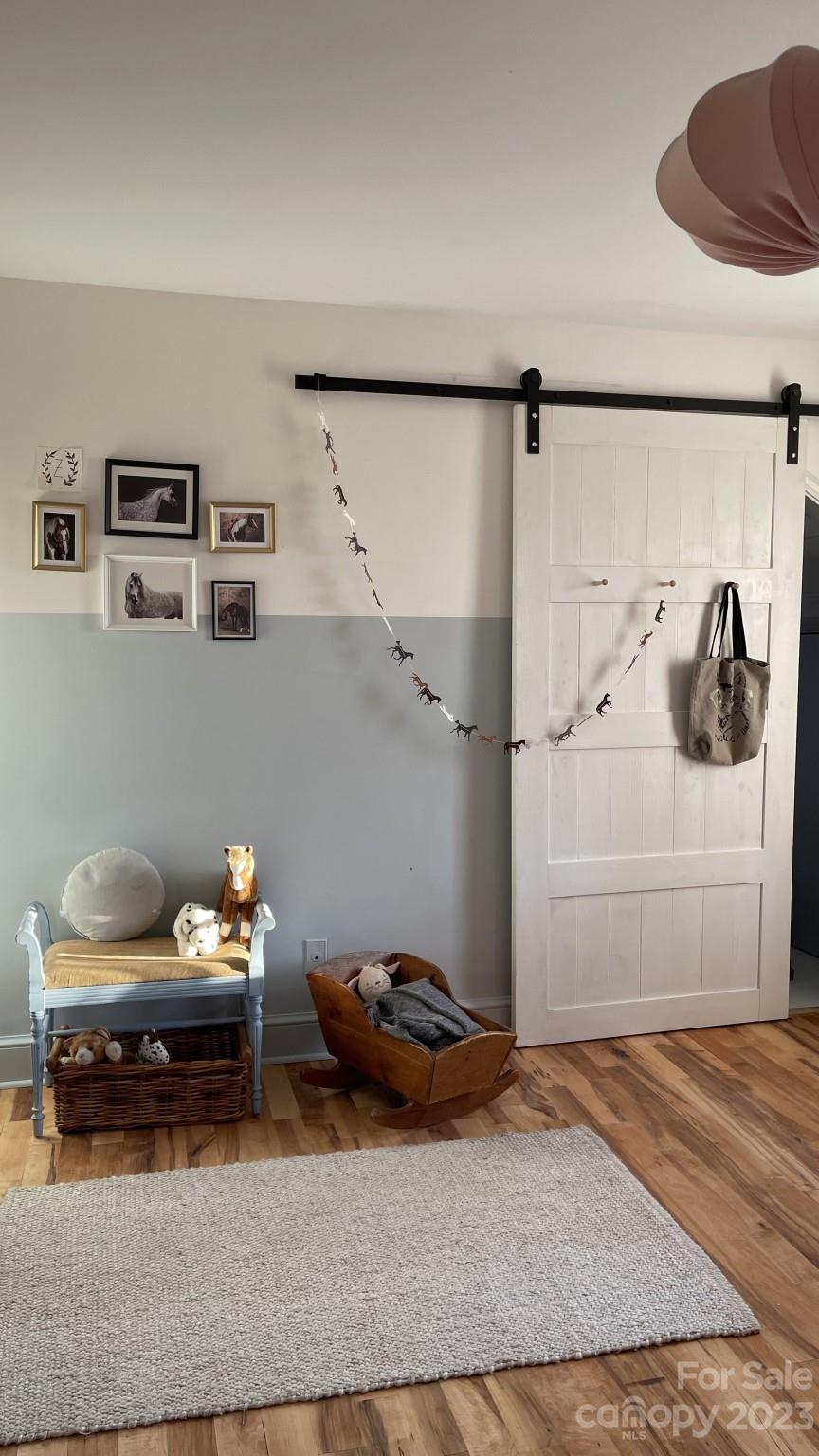 4101 Coleman Drive Charlotte, NC 28215 - Photo 8 of 34 a living room with furniture