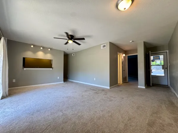 $100,000 | 401 Marshall Court, Unit 2, Fort Walton Beach, FL 32548