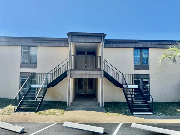 $100,000 | 401 Marshall Court, Unit 2, Fort Walton Beach, FL 32548