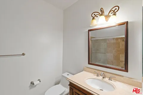 $749,000 | 1522 South Saltair Avenue, Unit 206, Los Angeles, CA 90025