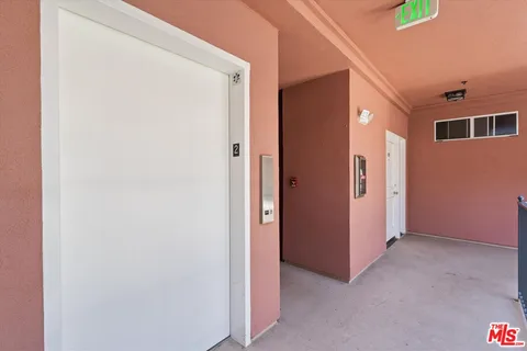 $749,000 | 1522 South Saltair Avenue, Unit 206, Los Angeles, CA 90025