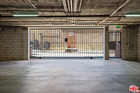 $749,000 | 1522 South Saltair Avenue, Unit 206, Los Angeles, CA 90025
