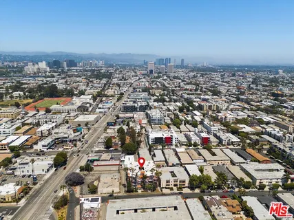 $749,000 | 1522 South Saltair Avenue, Unit 206, Los Angeles, CA 90025