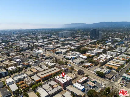 $749,000 | 1522 South Saltair Avenue, Unit 206, Los Angeles, CA 90025