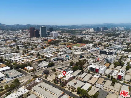 $749,000 | 1522 South Saltair Avenue, Unit 206, Los Angeles, CA 90025