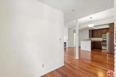 $749,000 | 1522 South Saltair Avenue, Unit 206, Los Angeles, CA 90025