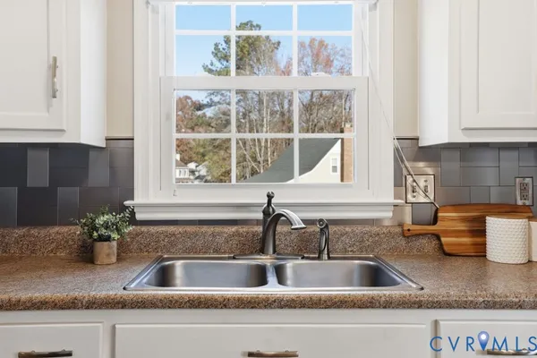 $355,000 | 8905 Wadsworth Way, North Chesterfield, VA 23236