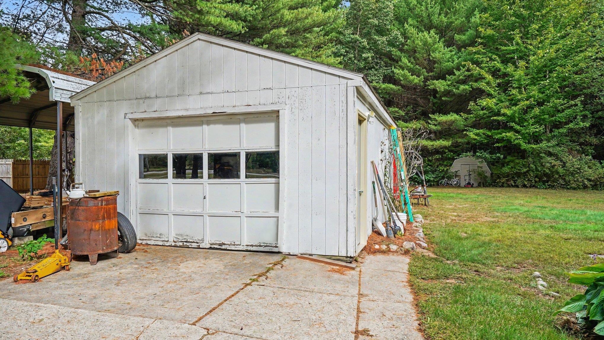 936 North Coleman Road Shepherd, MI 48883 - Photo 12 of 14 Gallery Image 12