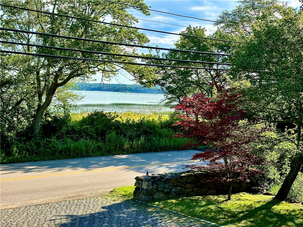 608 Wordens Pond Road South Kingstown, RI 02879 - Photo 37 of 39