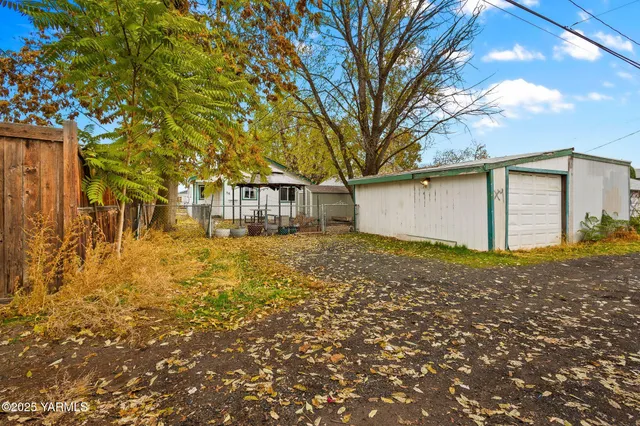 $245,000 | 716 South 5th Avenue, Yakima, WA 98902
