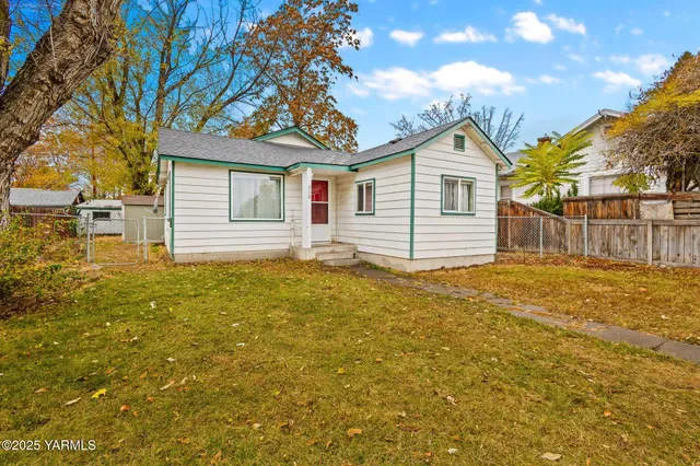 $245,000 | 716 South 5th Avenue, Yakima, WA 98902