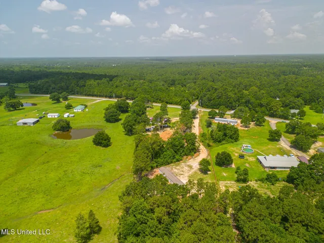 $167,000 | 3195 Firetower Road, Kiln, MS 39556
