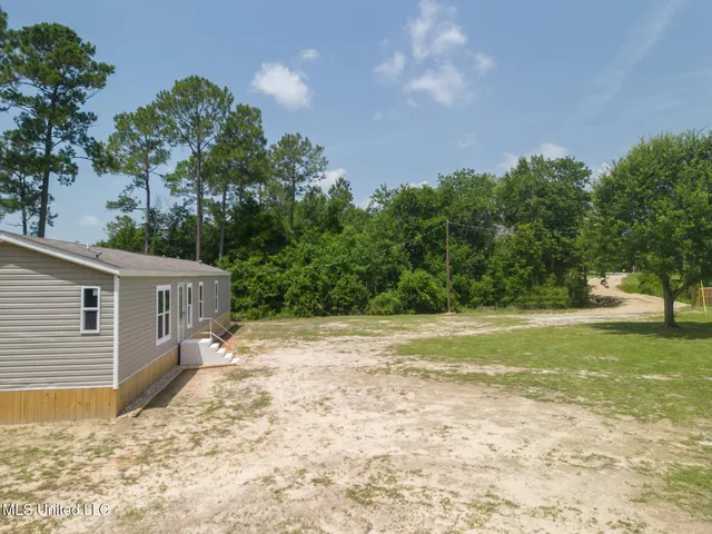 $167,000 | 3195 Firetower Road, Kiln, MS 39556