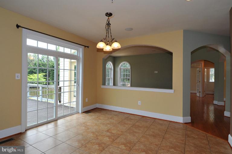 520 Ednor Road Ashton, MD 20861 - Photo 21 of 30 Breakfast Area