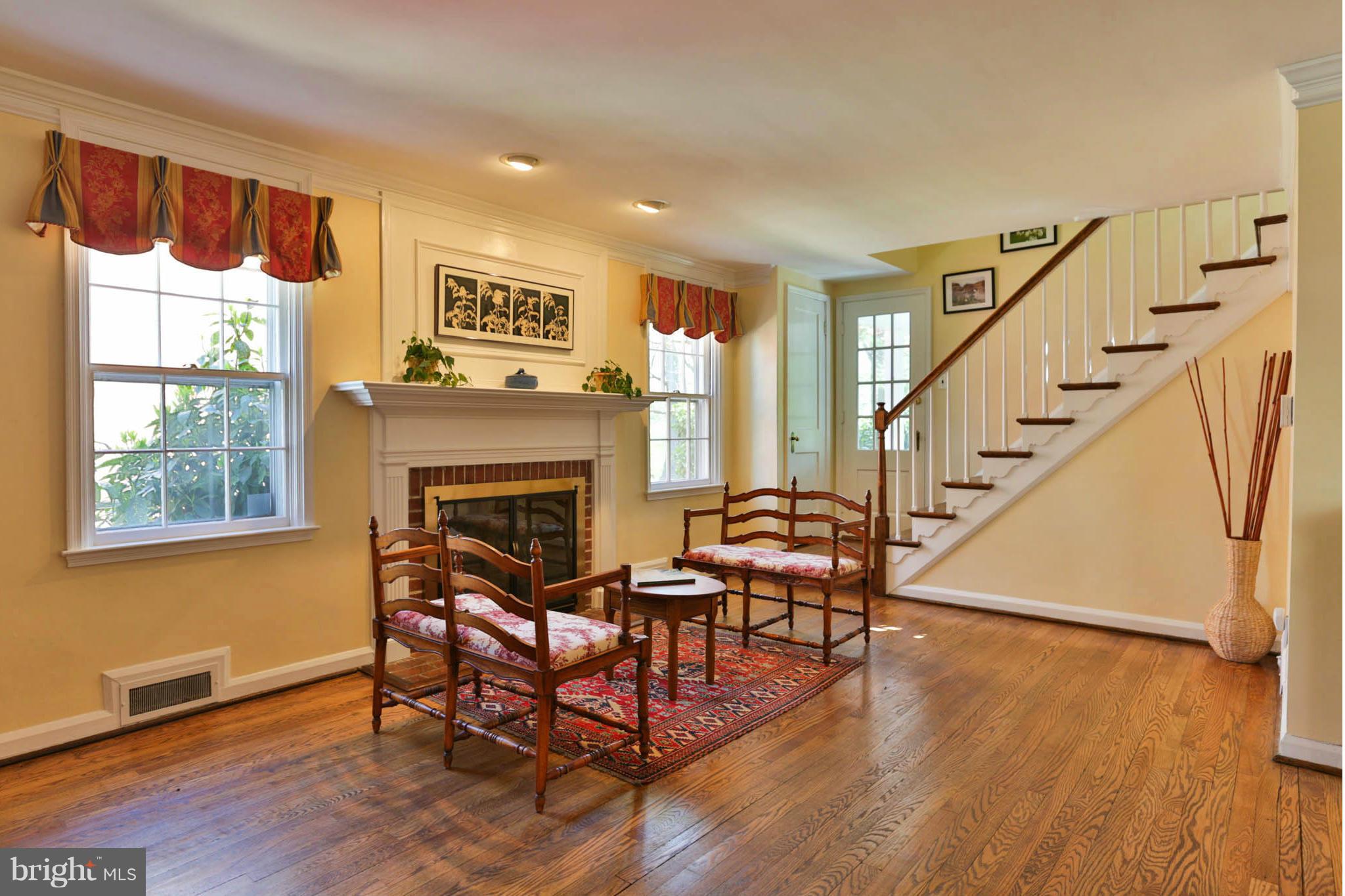Warm and Inviting Living Room