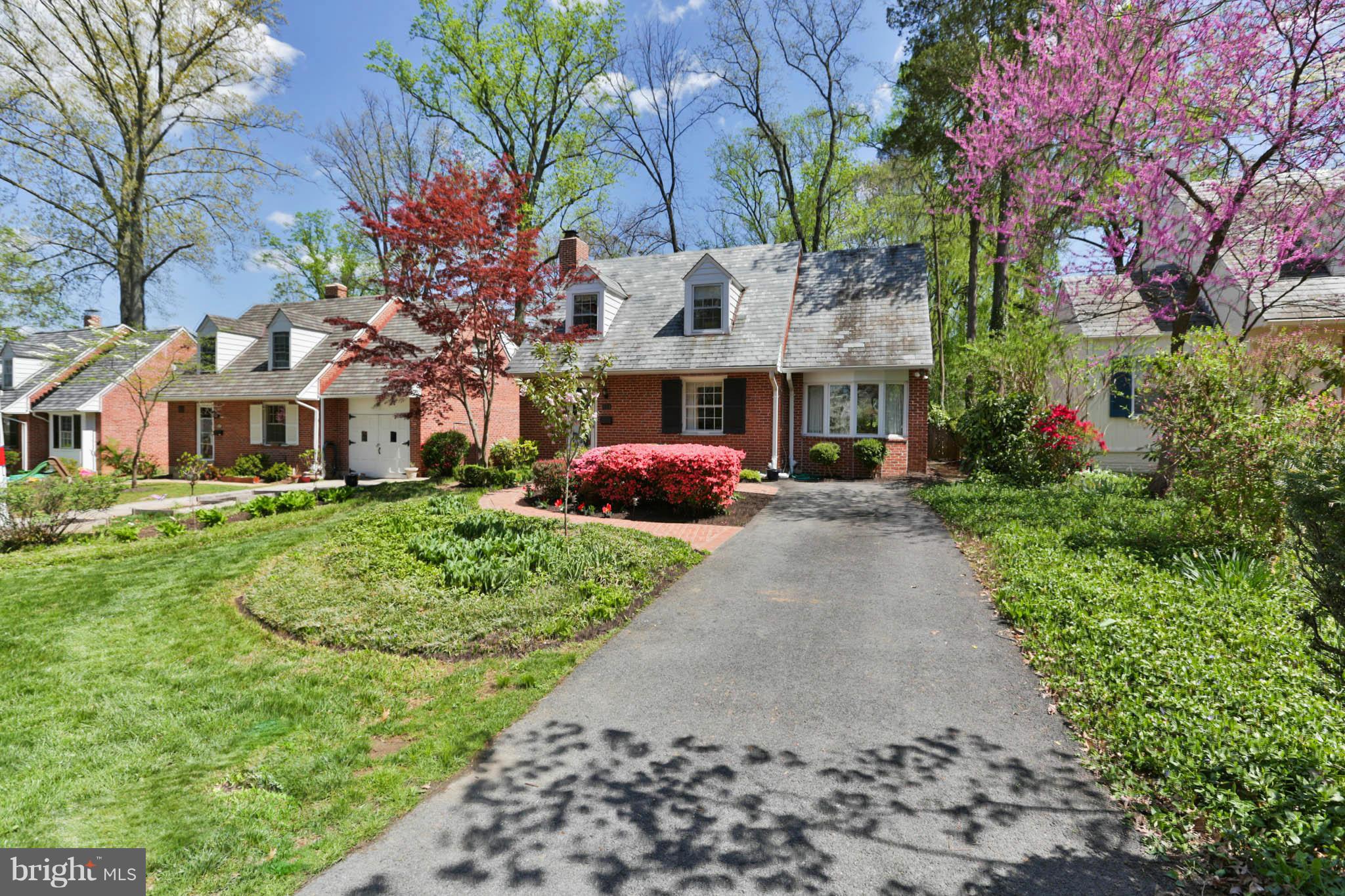 903 Adana Road Pikesville, MD 21208 - Photo 18 of 24 Perfectly Landscaped Grounds