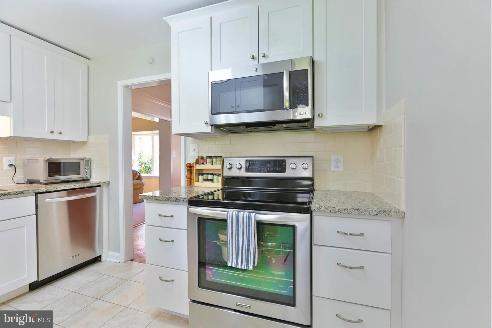 903 Adana Road Pikesville, MD 21208 - Photo 9 of 24 Stainless Steel Appliances