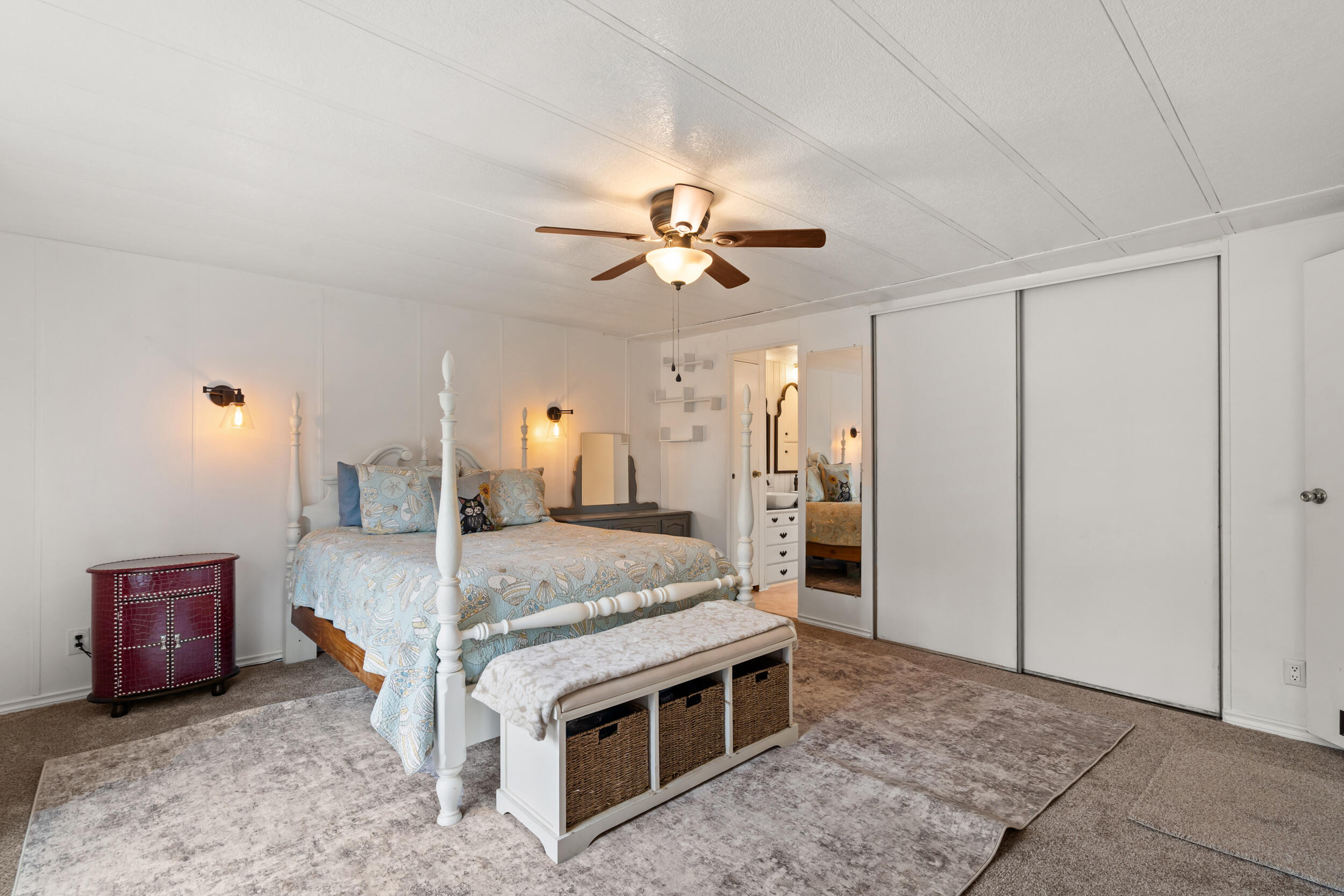 315 Queens Branch Road Rogue River, OR 97537 - Photo 12 of 42 Primary Bedroom