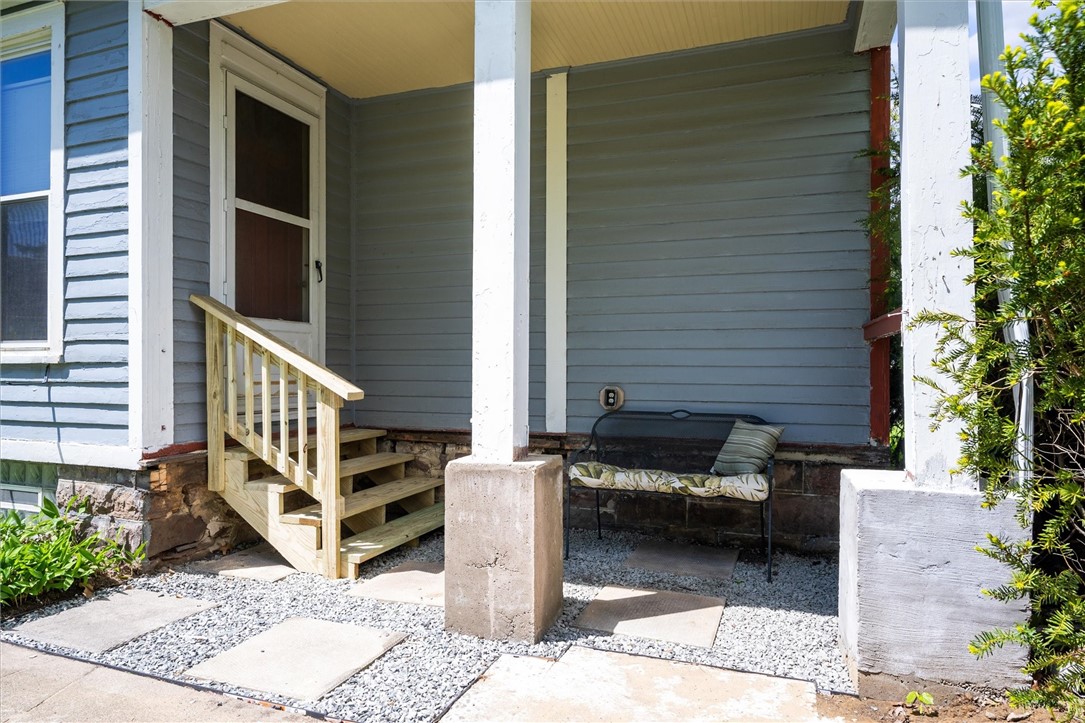 3185 Dewey Avenue Greece, NY 14616 - Photo 3 of 36