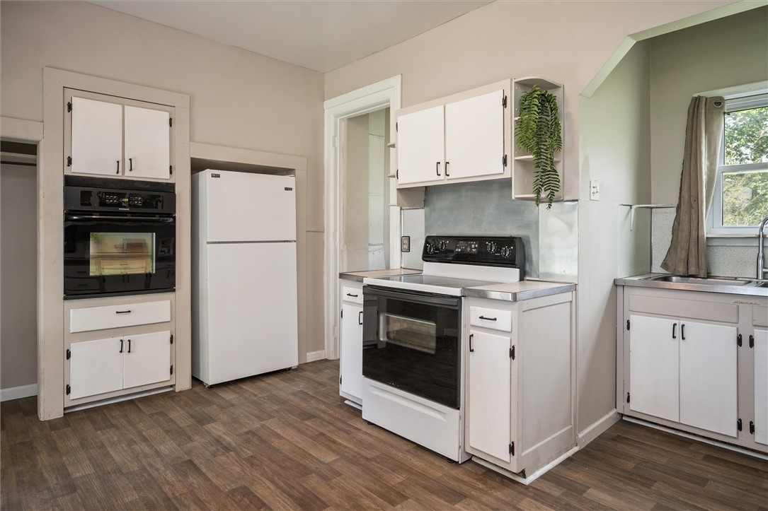 3185 Dewey Avenue Greece, NY 14616 - Photo 5 of 36