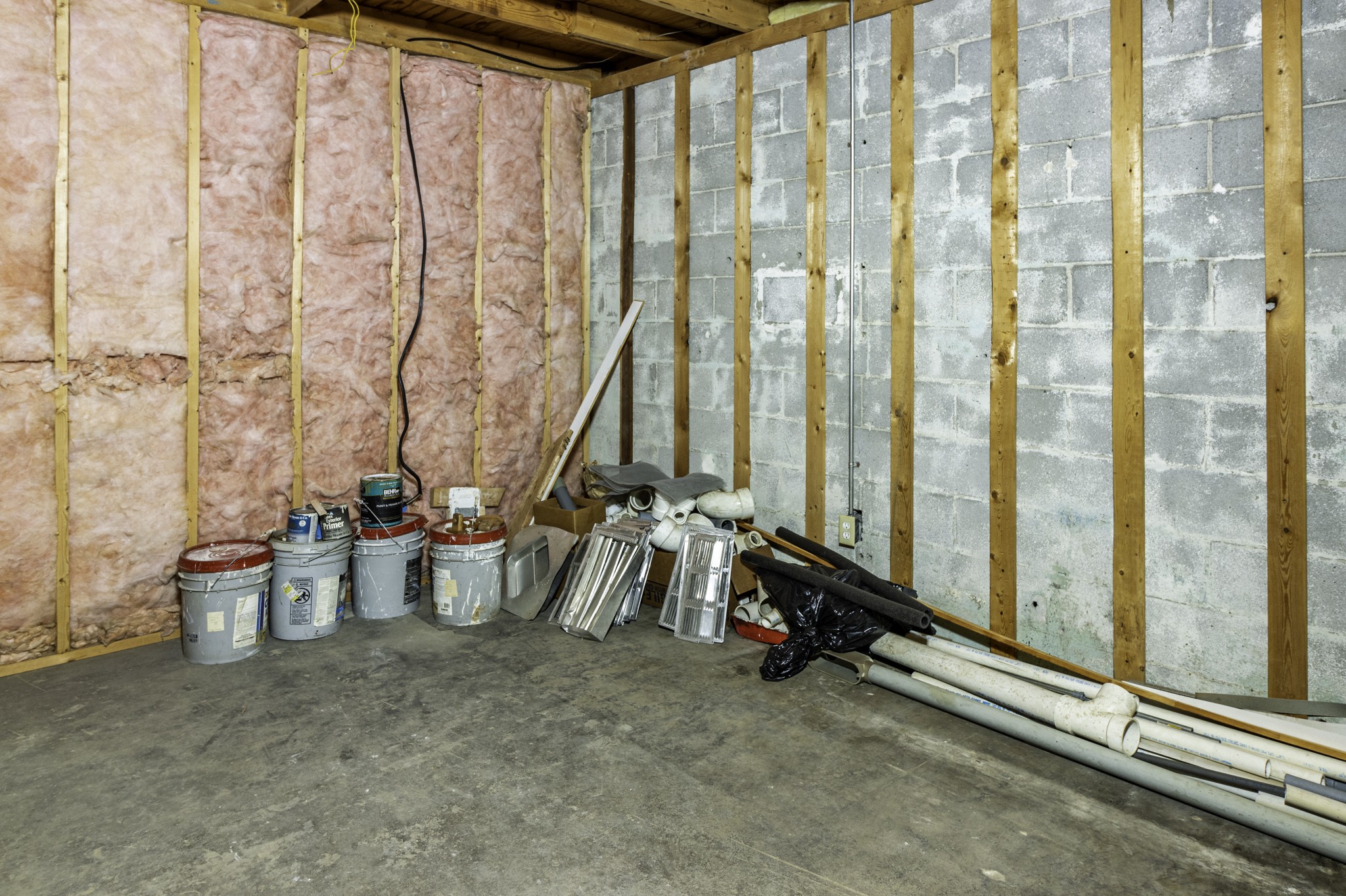 124 Chestnut Street Pulaski, TN 38478 - Photo 14 of 33 a view of two chairs and door in a room