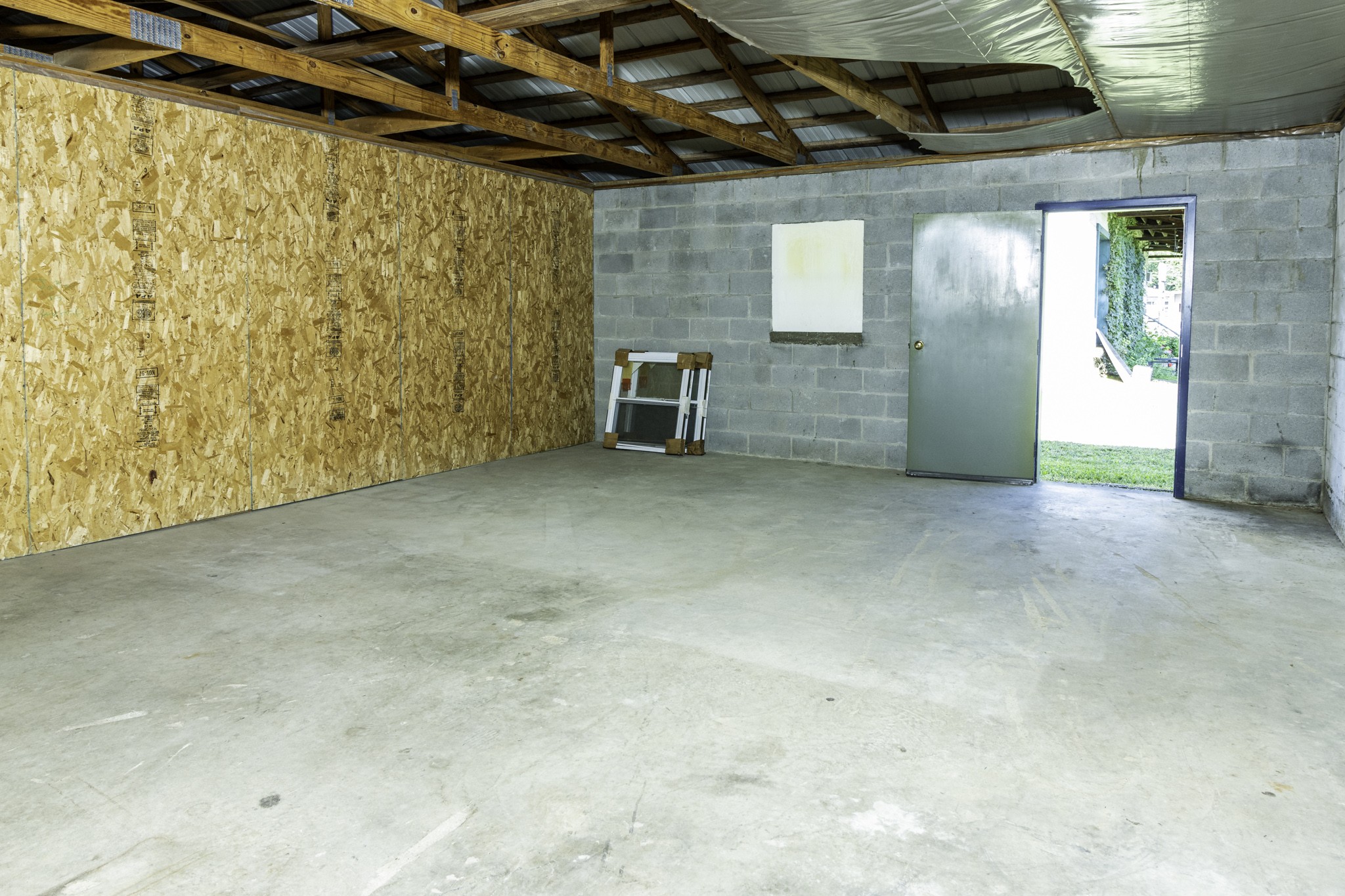124 Chestnut Street Pulaski, TN 38478 - Photo 16 of 33 a view of an empty room