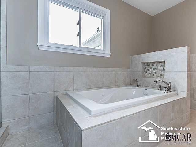 8871 North Custer Road Monroe, MI 48162 - Photo 30 of 45