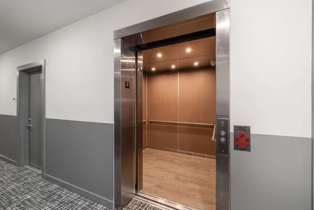 $995 | 518 Madison Street, Unit 206, Clarksville, TN 37040