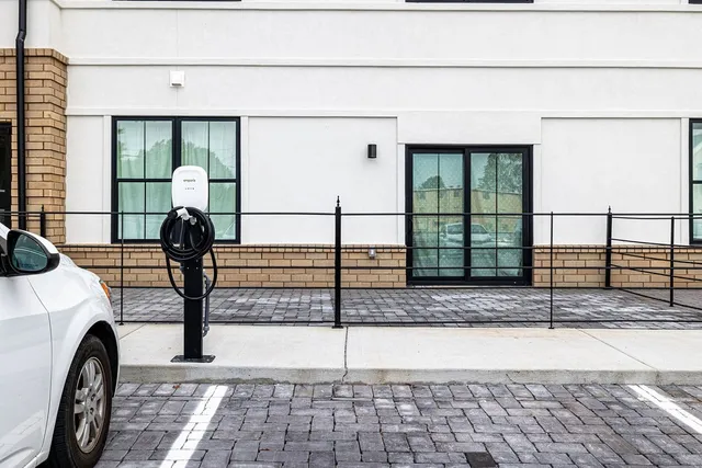 $995 | 518 Madison Street, Unit 206, Clarksville, TN 37040