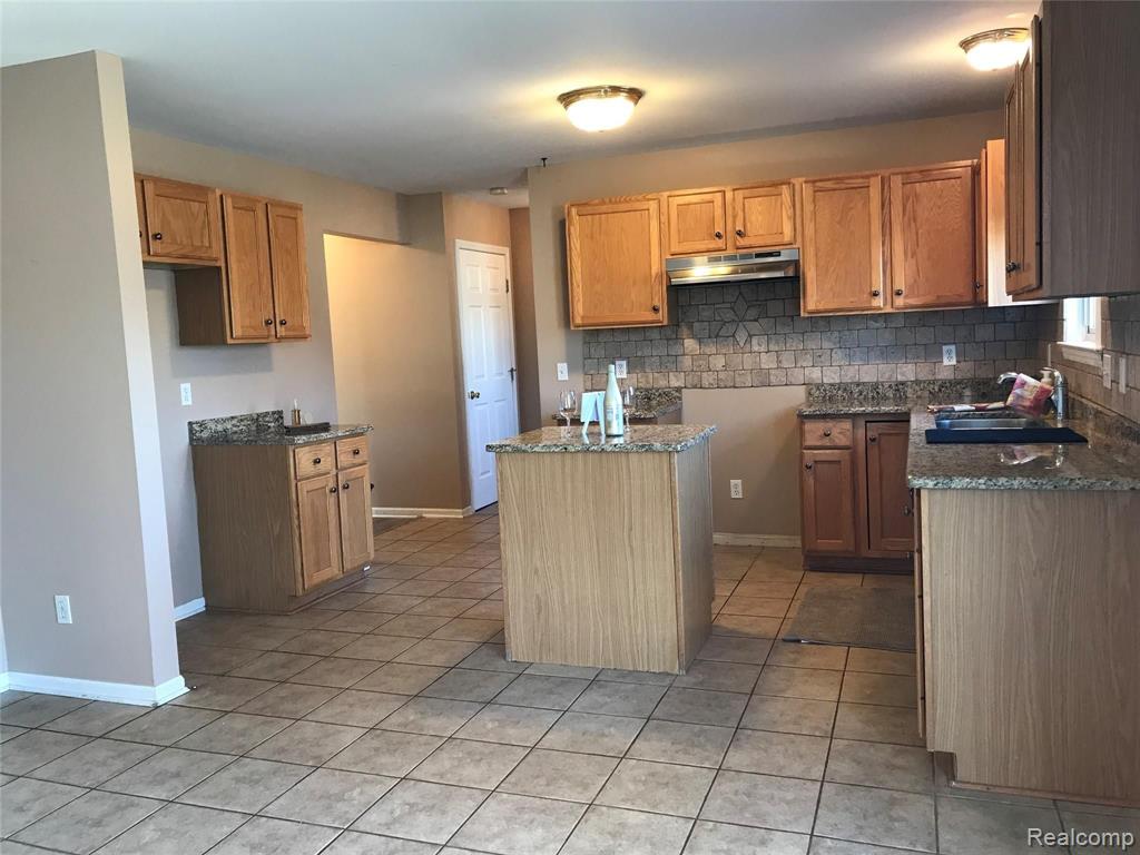 275 East Rolston Road Linden, MI 48451 - Photo 2 of 28