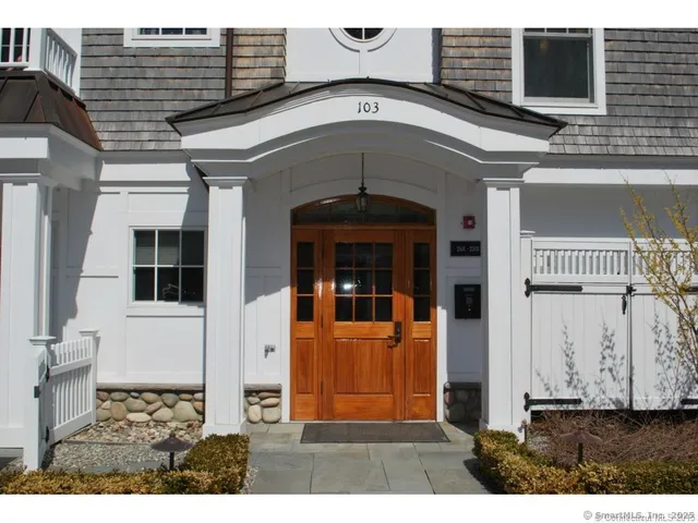 $8,000 | 103 Main Street, Unit 2202, Stonington, CT 06378