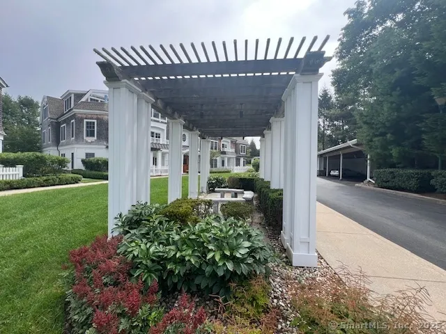 $8,000 | 103 Main Street, Unit 2202, Stonington, CT 06378