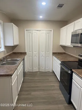 $165,000 | 125 Wingfield Court, Jackson, MS 39204