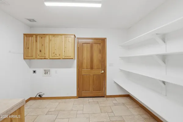 a view of a livingroom with an empty space