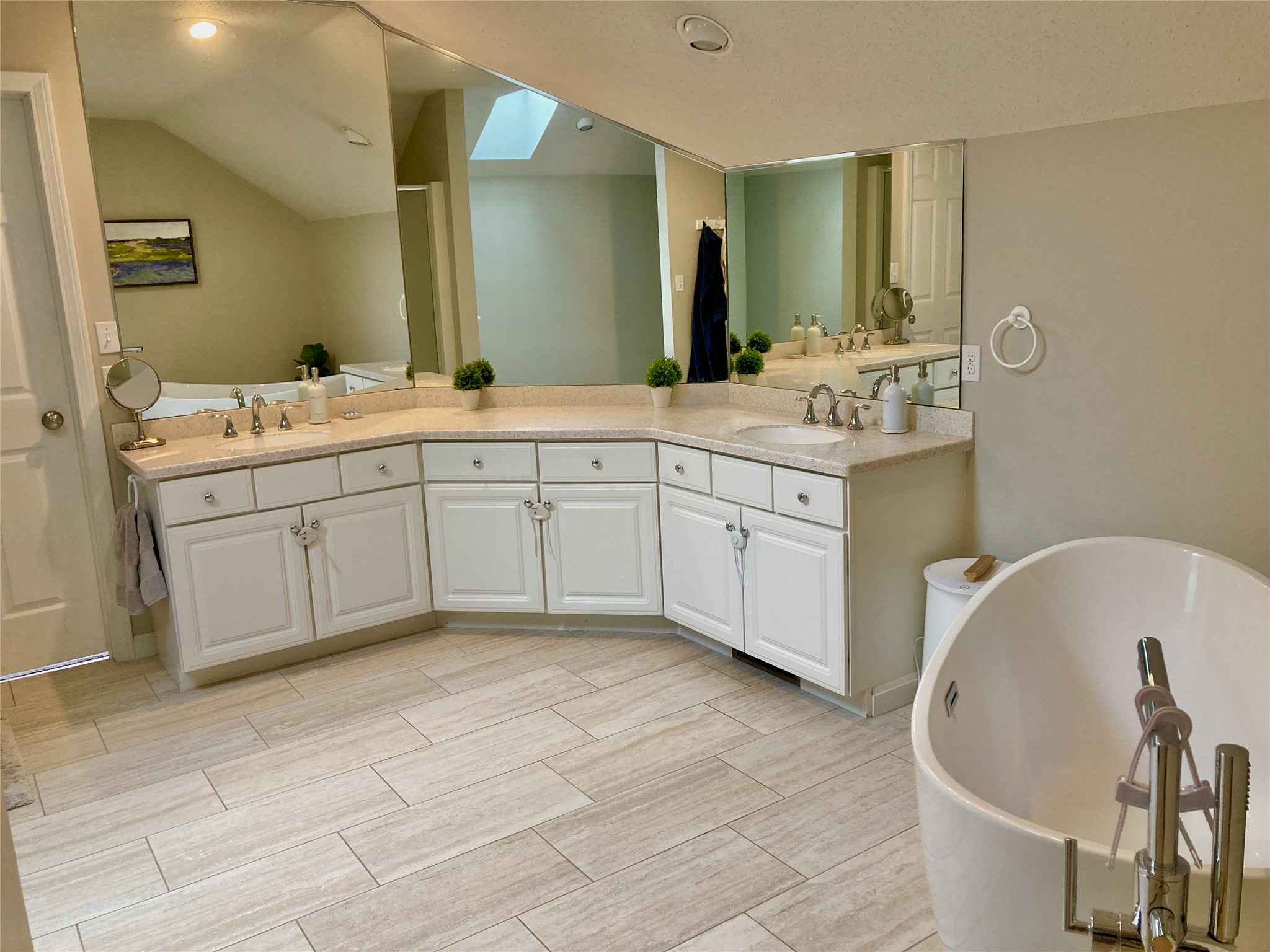 6620 Manchester Farms Road Fairview, PA 16415 - Photo 20 of 36 Large primary ensuite bathroom enjoys extra light from sky-light and plenty of storage
